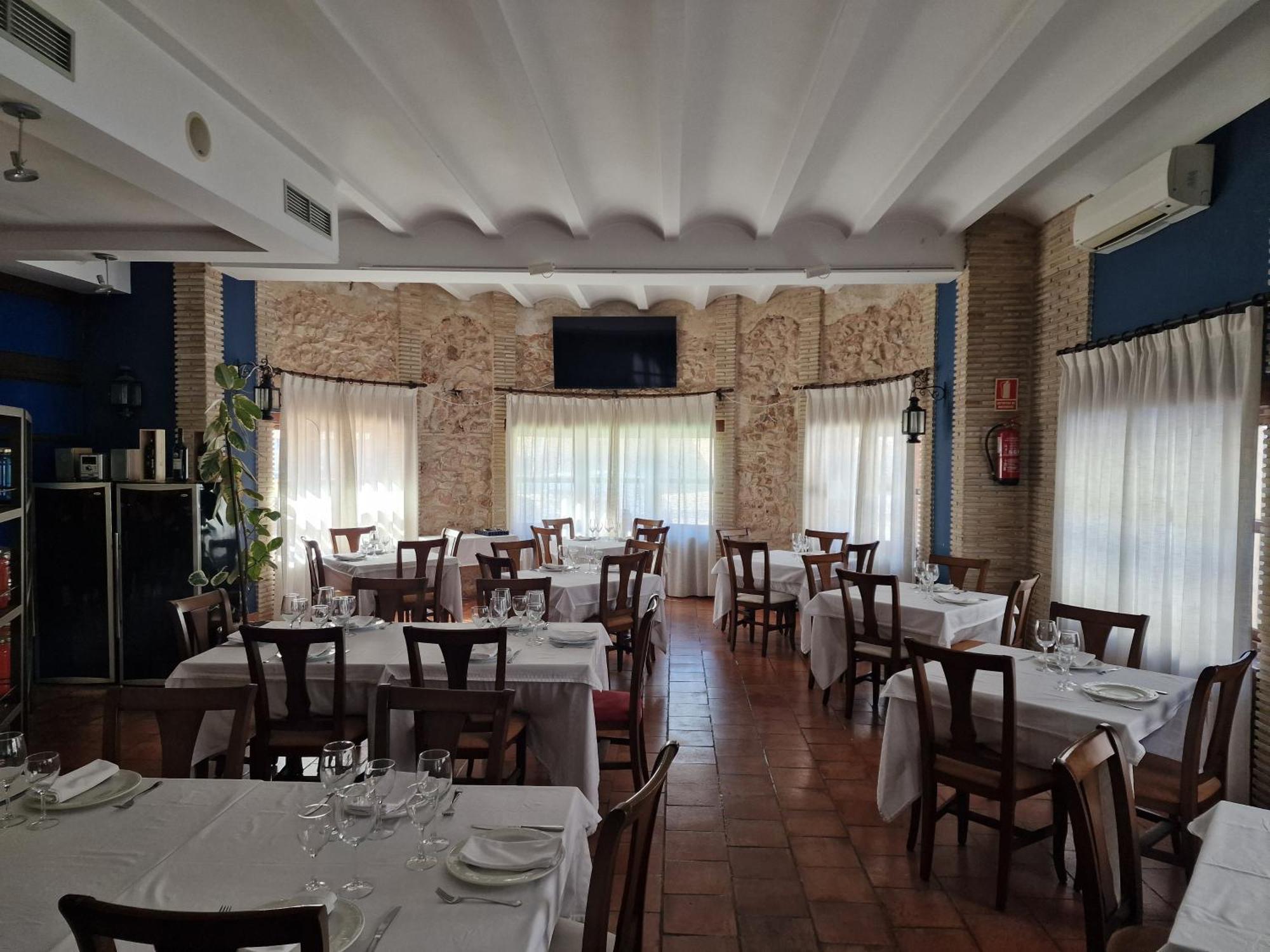 Hotel Restaurante Setos Motilla Del Palancar Luaran gambar